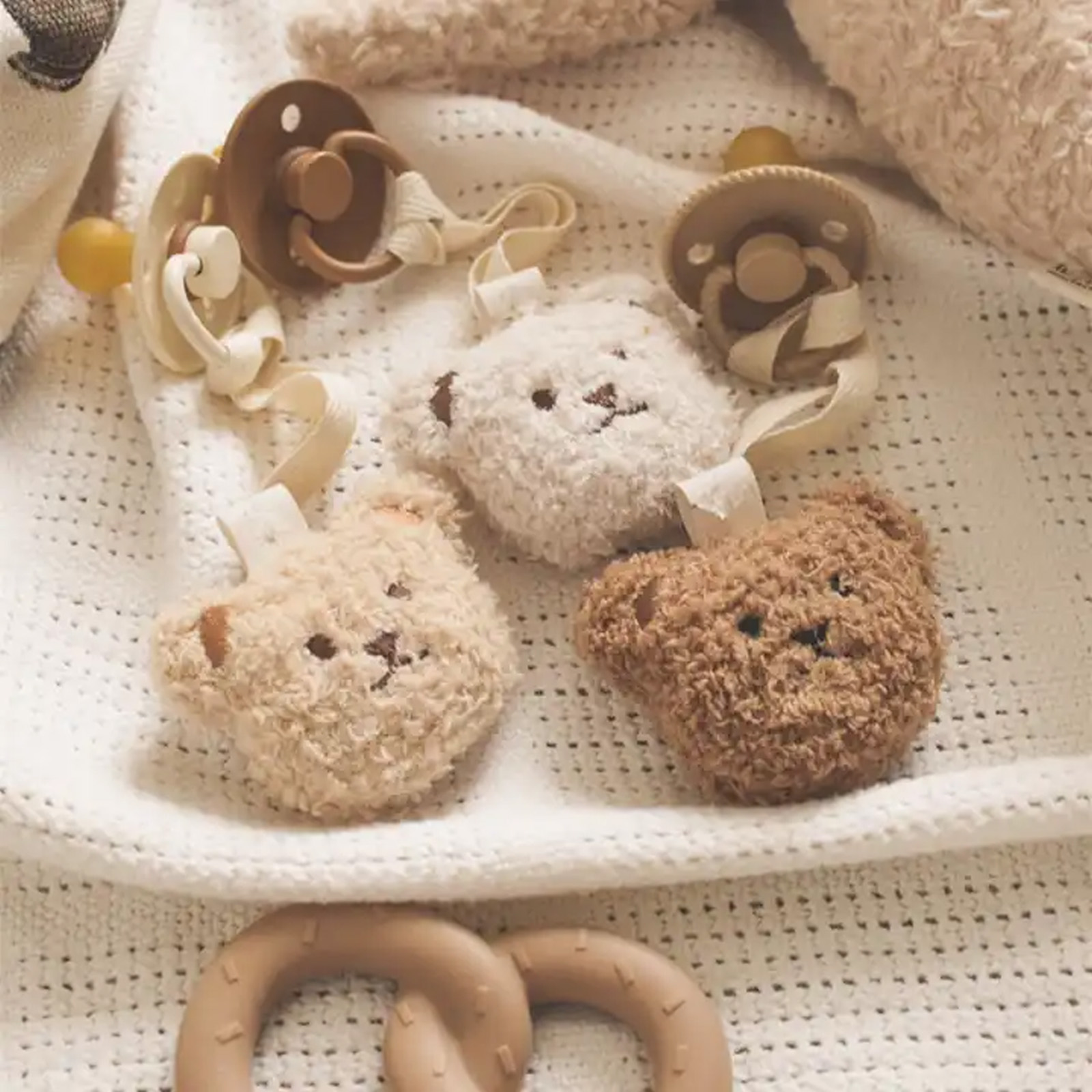 Fashion Teddy Pacifier Holder  - Baby Products Nipples 评论和价格