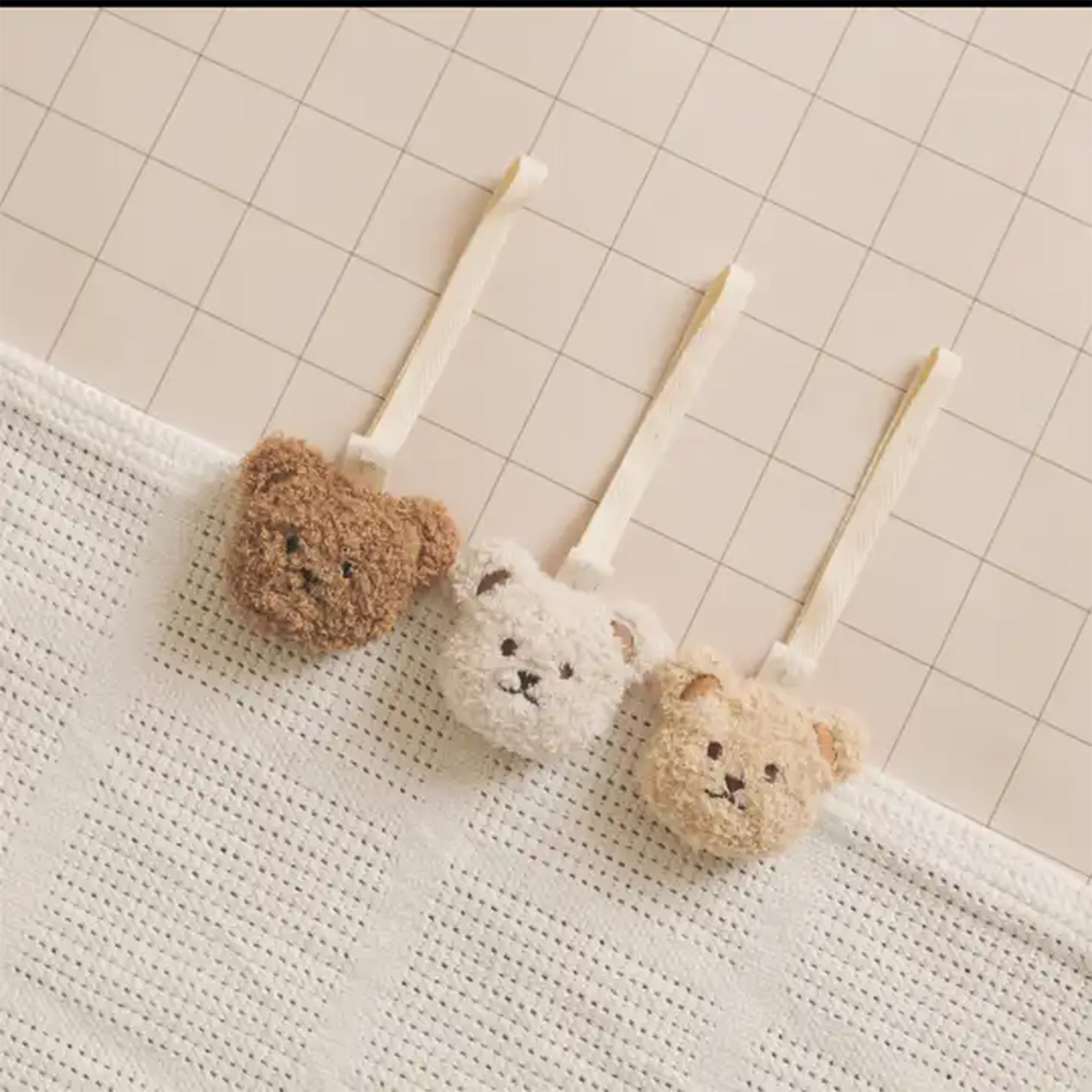 Fashion Teddy Pacifier Holder  - Baby Products Nipples 评论和价格
